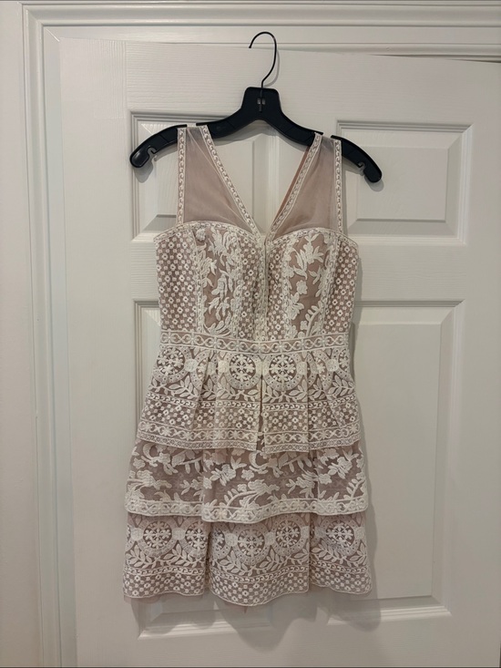 BCBGMaxAzria Dresses & Skirts - BCBGMaxAzria Blush and White Lace Tiered Mini Dress